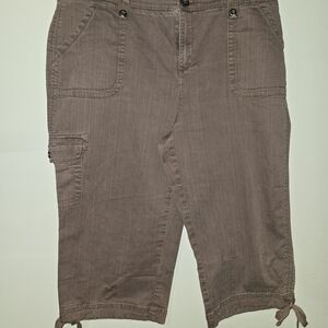 Croft & Barrow Brown Capri Pants